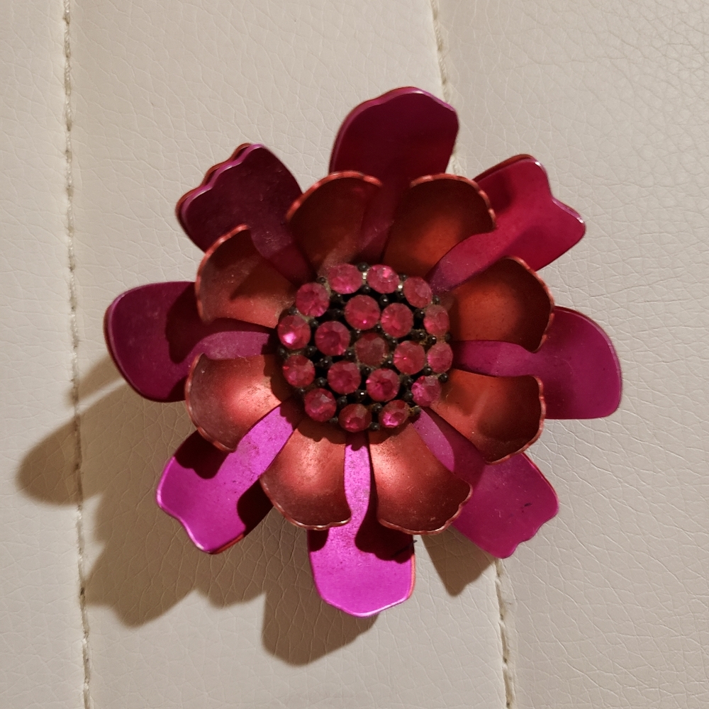 Women's Vintage Pin
